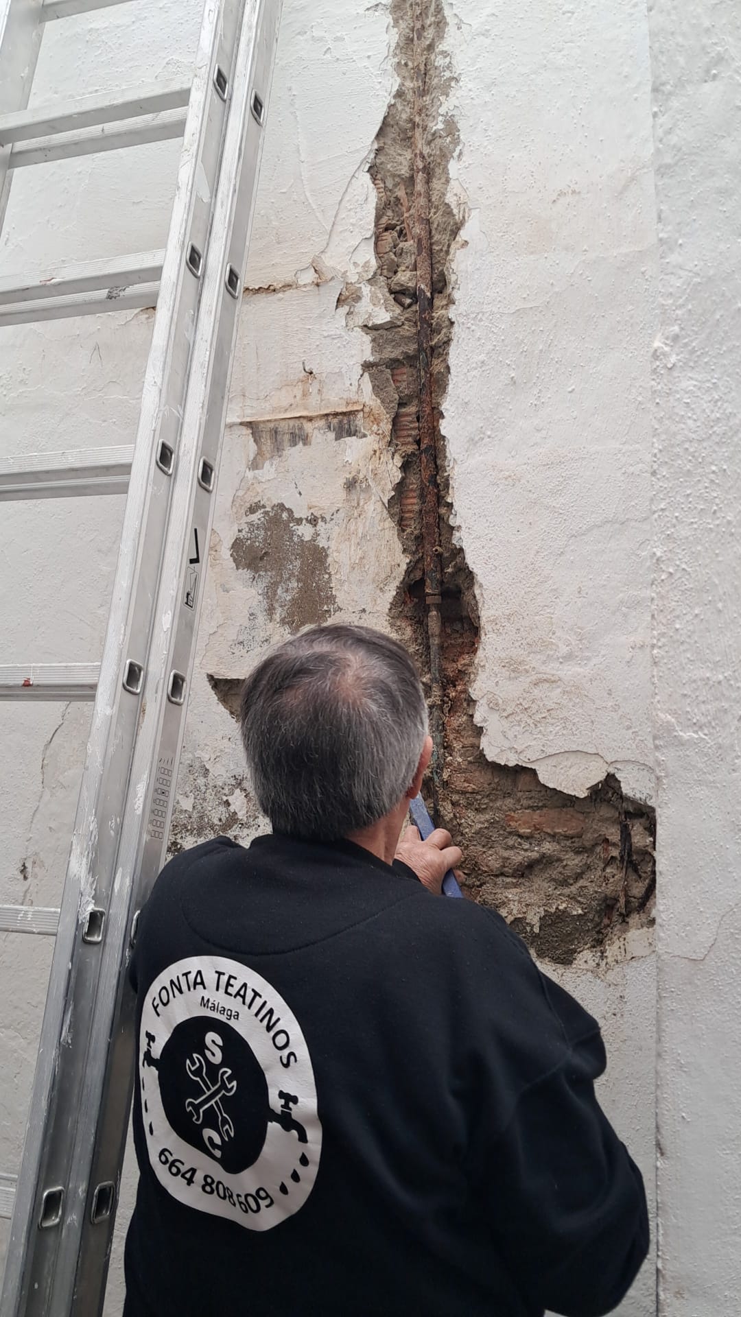 Canalizaciones y saneamiento enterrado en Málaga: la parte más crítica de una reforma con Fontateatinos 2 WhatsApp Image 2026 03 02 at 10.33.01 AM